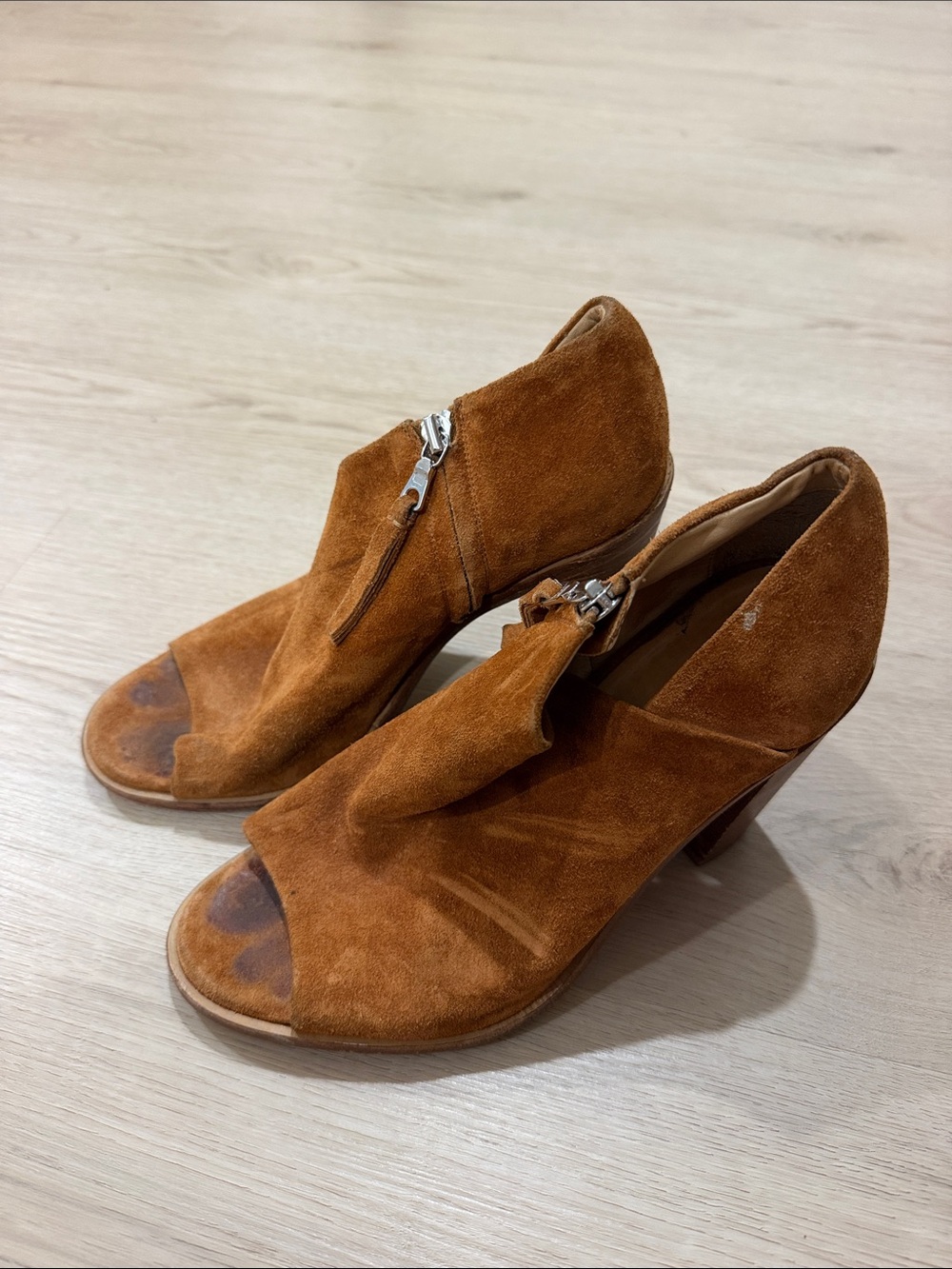 Rag and Bone 38 1/2 Women's Suede Peep-Toe Zip Booties - Brown